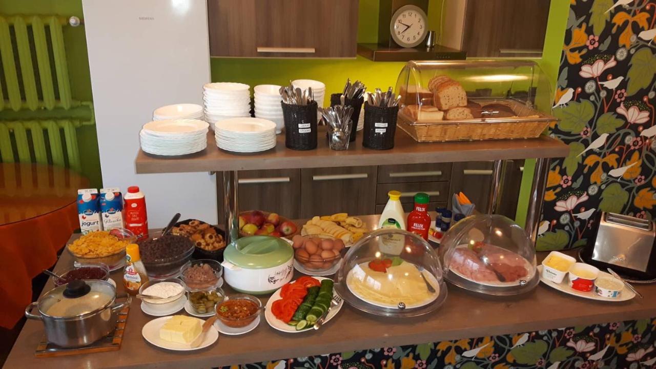 Laine Guesthouse Пярну Екстериор снимка